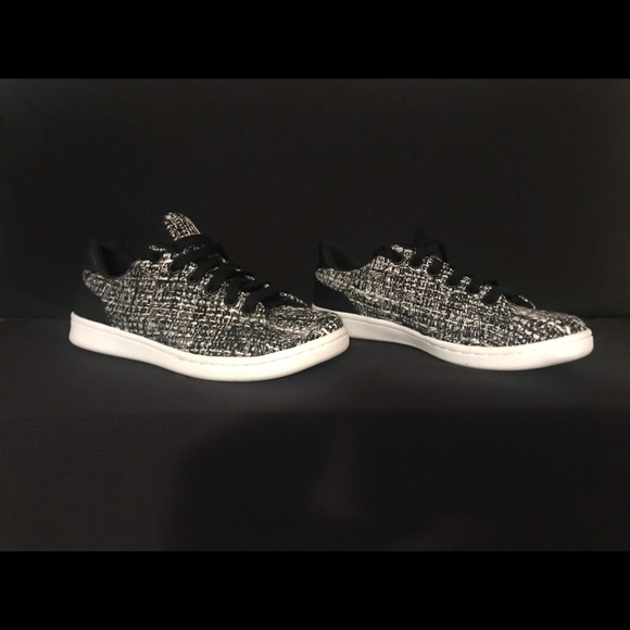 ellen degeneres black and white shoes